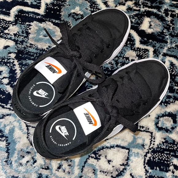 Black Nike Canvas - Picture 10 of 10